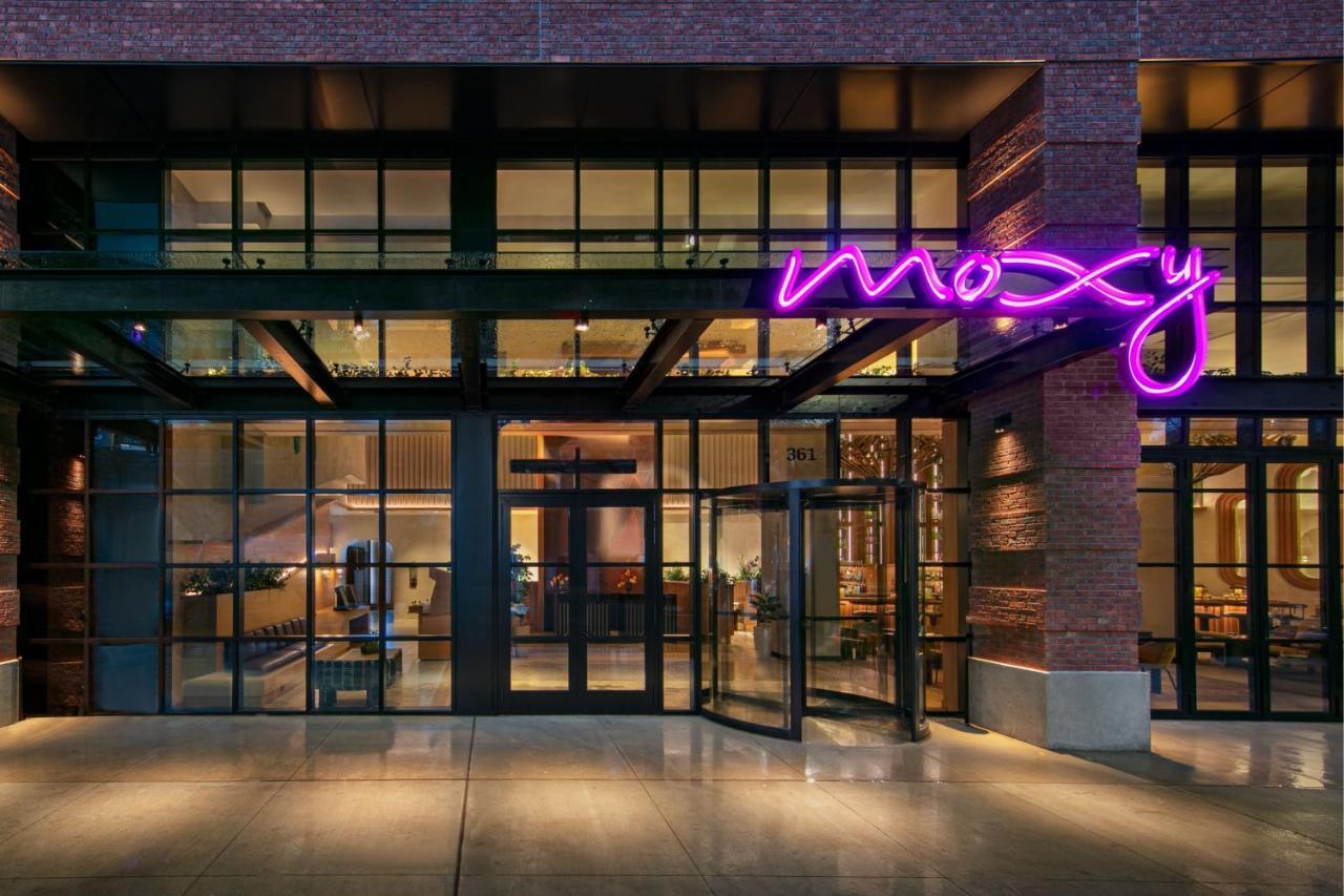 Hotel Moxy Brooklyn Williamsburg à New York Extérieur photo