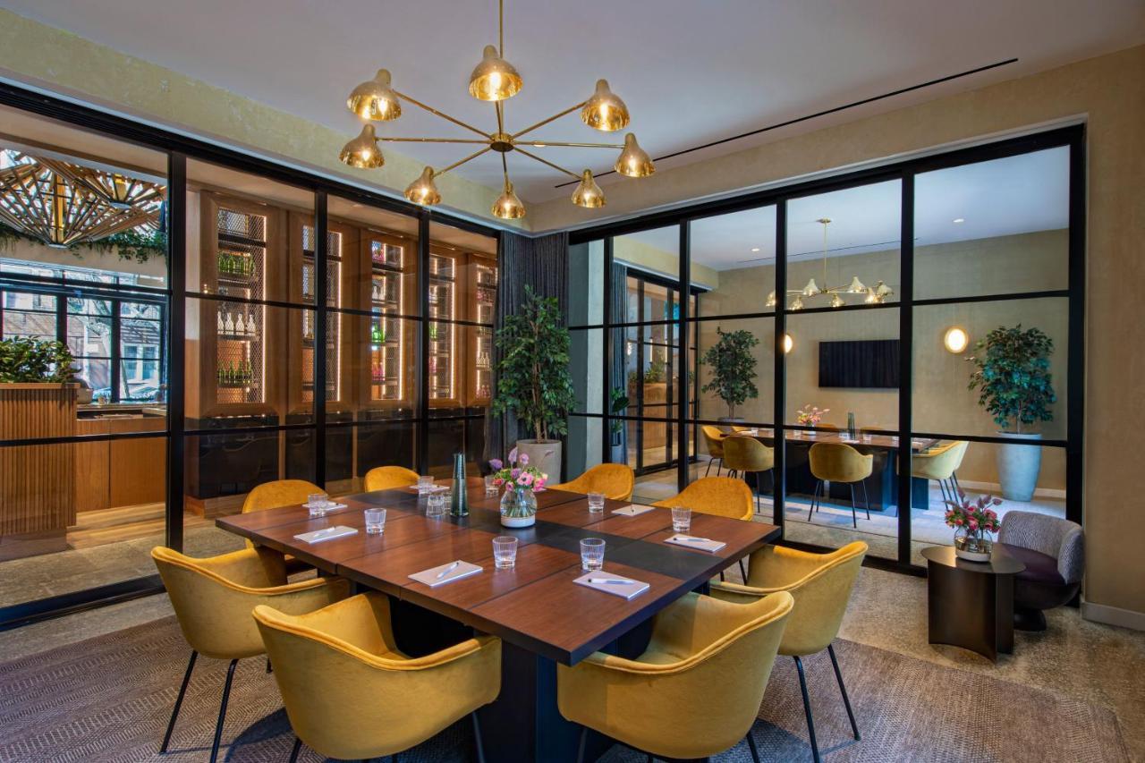 Hotel Moxy Brooklyn Williamsburg à New York Extérieur photo