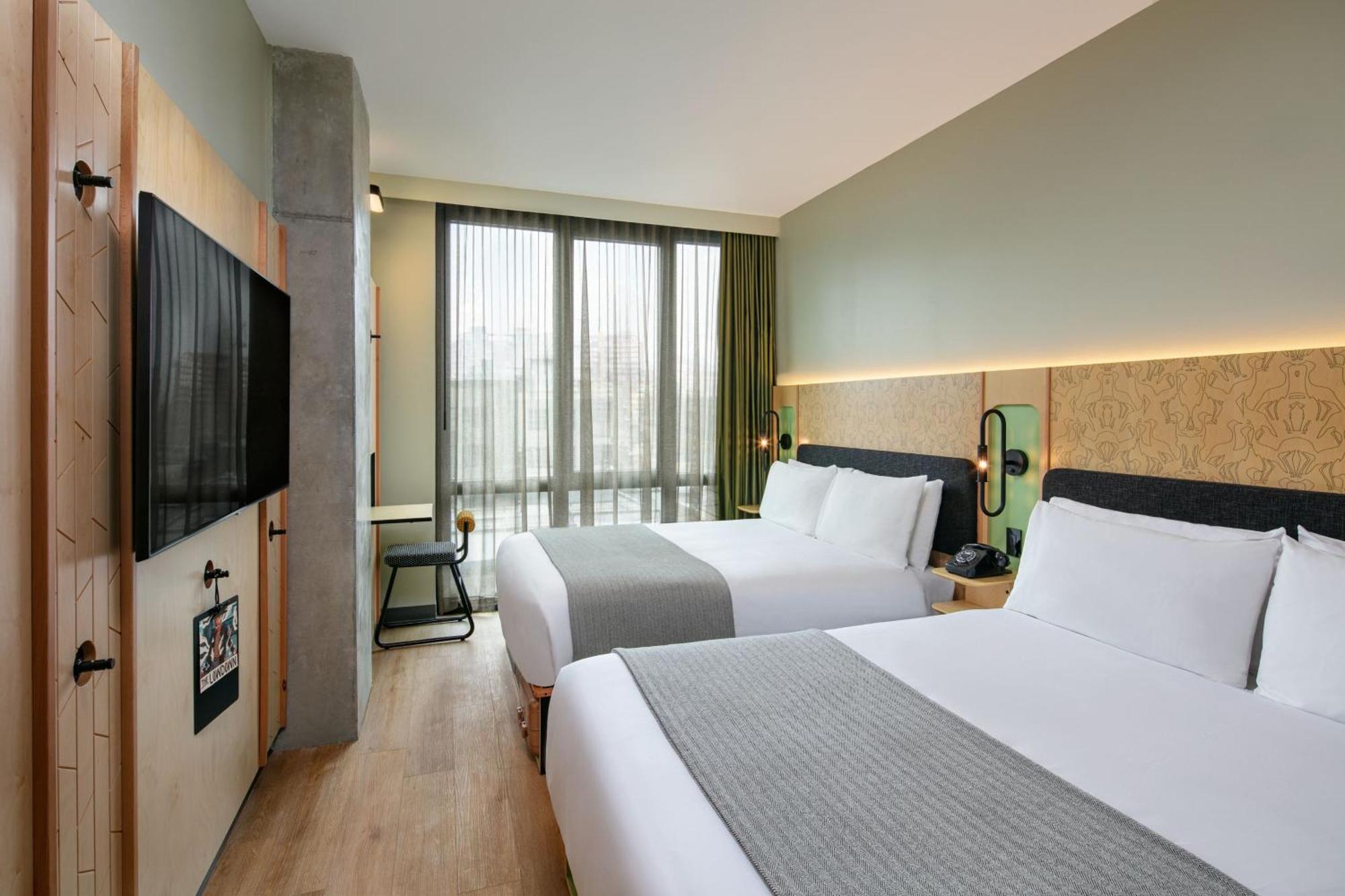 Hotel Moxy Brooklyn Williamsburg à New York Extérieur photo